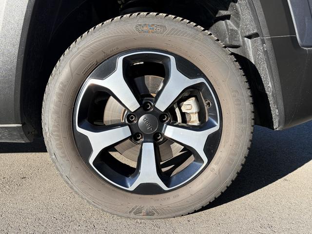 ジープ・レネゲード トレイルホーク　認定中古車／ドラレコ／ＥＴＣ２．０／４駆（33枚目）