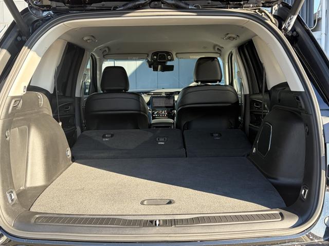 �Q��ڂ�|���ƍL�����Q�b�W���[��������܂��B