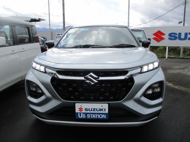 フロンクス ４ＷＤ　　前後被害軽減ブレーキ　全方位ナビ　ＡＣＣ　４ＷＤ（2枚目）