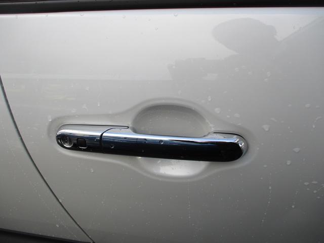 クロスビー HYBRIDMZ4WD前後被害軽減ブレーキ全方位カメラACC 4WD 禁煙車 全方位カメラ オートライト プッシュスタート シートヒーター オートエアコン 衝突被害軽減システム アイドリングストップ 衝突安全ボディ 盗難防止システム 横滑り防止機能(14枚目)