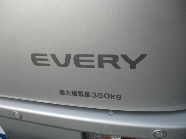 エブリイ ＰＡリミテッド　４ＷＤ　ＣＶＴ　前後被害軽減ブレーキ　４ＷＤ　禁煙車　オートライト　スライドドア　衝突被害軽減システム　アイドリングストップ　衝突安全ボディ　横滑り防止機能（9枚目）