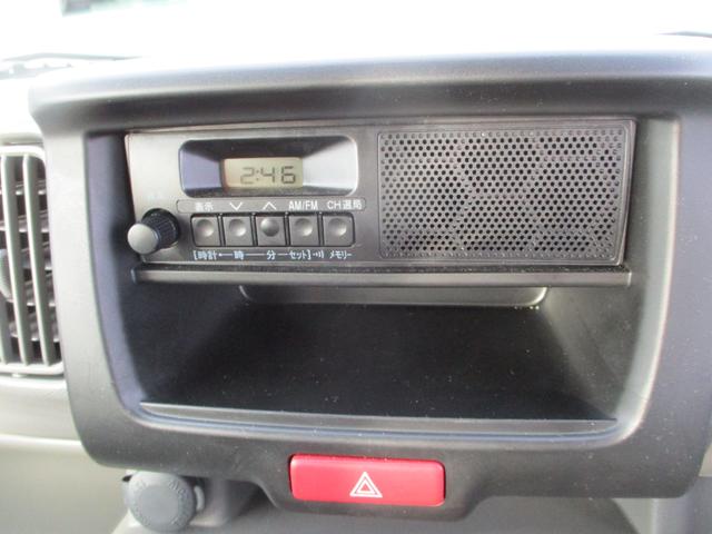 エブリイ ＰＡリミテッド　４ＷＤ　ＣＶＴ　前後被害軽減ブレーキ　４ＷＤ　禁煙車　オートライト　スライドドア　衝突被害軽減システム　アイドリングストップ　衝突安全ボディ　横滑り防止機能（15枚目）