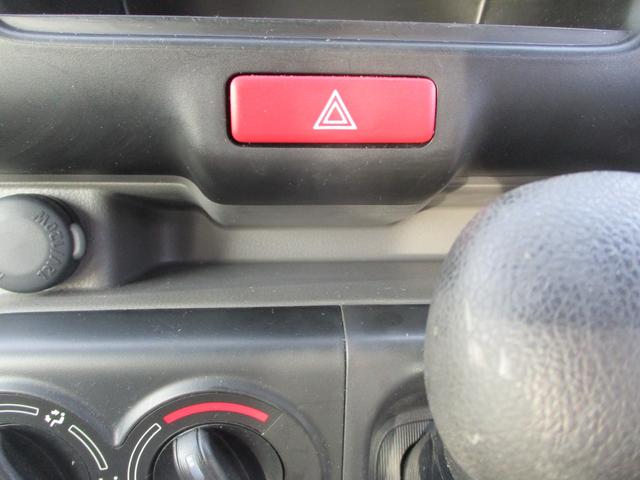 エブリイ ＰＡリミテッド　４ＷＤ　ＣＶＴ　前後被害軽減ブレーキ　４ＷＤ　禁煙車　オートライト　スライドドア　衝突被害軽減システム　アイドリングストップ　衝突安全ボディ　横滑り防止機能（16枚目）