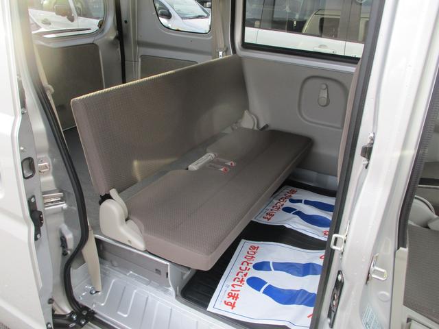 エブリイ ＰＡリミテッド　４ＷＤ　ＣＶＴ　前後被害軽減ブレーキ　４ＷＤ　禁煙車　オートライト　スライドドア　衝突被害軽減システム　アイドリングストップ　衝突安全ボディ　横滑り防止機能（32枚目）