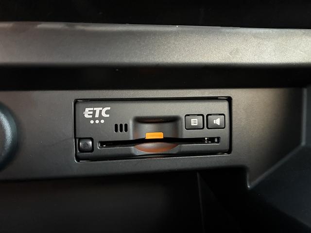 ソリオ ＨＹＢＲＩＤ　ＭＺ　全方位モニタ付きナビ搭載♪　ＥＴＣ車載器　前後ドライブレコーダー　後席両側電動スライドドア　プッシュスタート　オートライト　シートヒーター　オートエアコン　スズキセーフティーサポート　衝突被害軽減システム　盗難防止システム（18枚目）