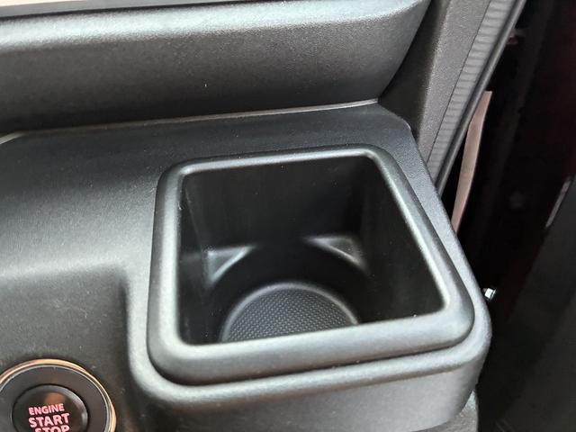 ソリオ ＨＹＢＲＩＤ　ＭＺ　全方位モニタ付きナビ搭載♪　ＥＴＣ車載器　前後ドライブレコーダー　後席両側電動スライドドア　プッシュスタート　オートライト　シートヒーター　オートエアコン　スズキセーフティーサポート　衝突被害軽減システム　盗難防止システム（69枚目）