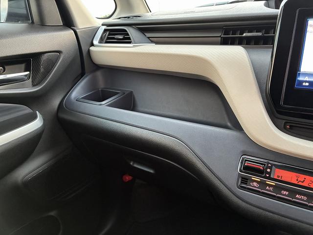 ソリオ ＨＹＢＲＩＤ　ＭＺ　全方位モニタ付きナビ搭載♪　ＥＴＣ車載器　前後ドライブレコーダー　後席両側電動スライドドア　プッシュスタート　オートライト　シートヒーター　オートエアコン　スズキセーフティーサポート　衝突被害軽減システム　盗難防止システム（70枚目）