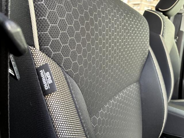 �r�q�r�G�A�o�b�N���ڂŁA������̎������S��