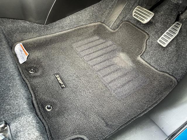 �^�]�ȃt���A�}�b�g�������ς݂ł��i���f�ցf���j