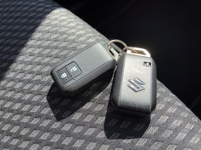 �֗��ȃL�[���X