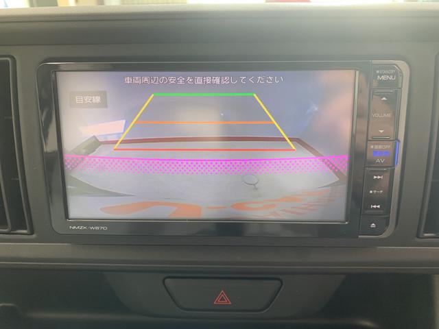 X SAII 純正ナビ バックモニター まごころ保証1年付き 記録簿 取扱説明書 ダイヤル式マニュアルエアコン 電動格納式ドアミラー パワーウインドウ マット バイザー ステアリングスイッチ 衝突防止システム レーンアシスト(21枚目)