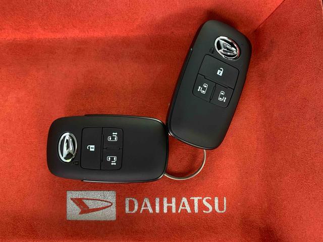 ムーヴキャンバス ストライプスＧ　まごころ保証１年付き　記録簿　取扱説明書　オートマチックハイビーム　衝突被害軽減システム　スマートキー　レーンアシスト　エアバッグ　エアコン　パワーステアリング　パワーウィンドウ　ＡＢＳ（61枚目）