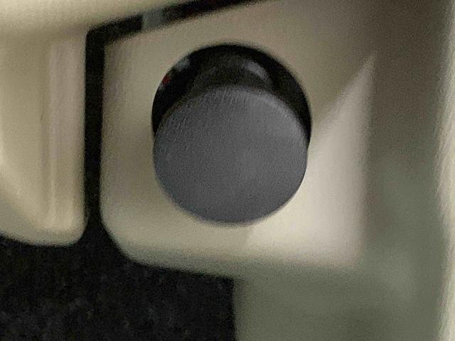 ムーヴ Ｘリミテッド　タイヤ新品　保証付き　保証付き　記録簿　取扱説明書　ナビ　バックカメラ　スマートキー　アルミホイール　エアバッグ　エアコン　パワーステアリング　パワーウィンドウ　ＡＢＳ（36枚目）