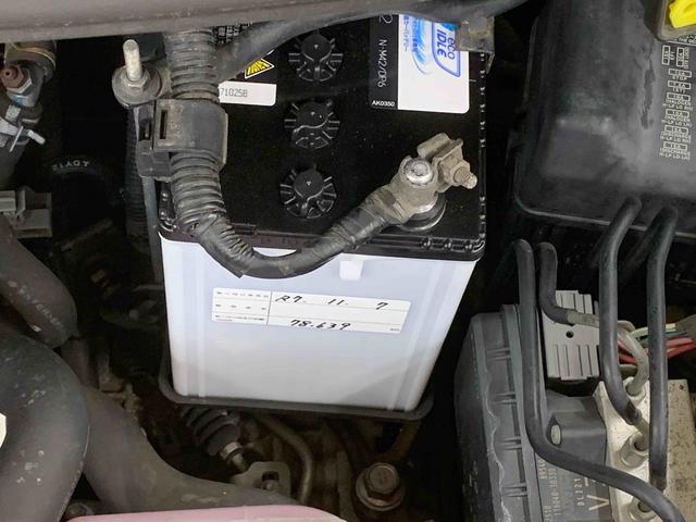 ムーヴ Ｘリミテッド　タイヤ新品　保証付き　保証付き　記録簿　取扱説明書　ナビ　バックカメラ　スマートキー　アルミホイール　エアバッグ　エアコン　パワーステアリング　パワーウィンドウ　ＡＢＳ（58枚目）