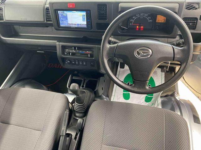 ハイゼットトラック ジャンボＳＡＩＩＩｔ　タイヤ新品　保証付き　ナビ　ＥＴＣ（2枚目）