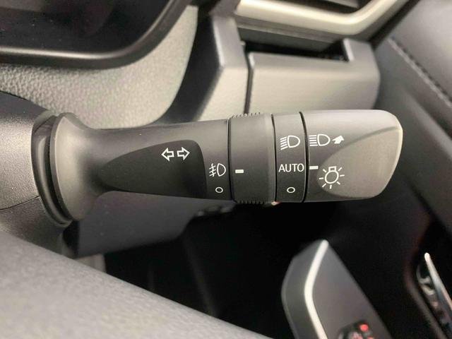 ルーミー カスタムＧ　タイヤ新品　保証付き　ディスプレイオーディオ　バックカメラ（6枚目）