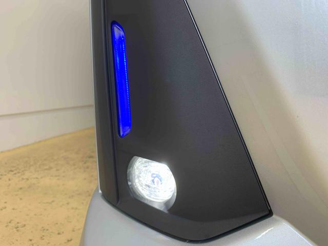 ルーミー カスタムＧ　タイヤ新品　保証付き　ディスプレイオーディオ　バックカメラ（59枚目）