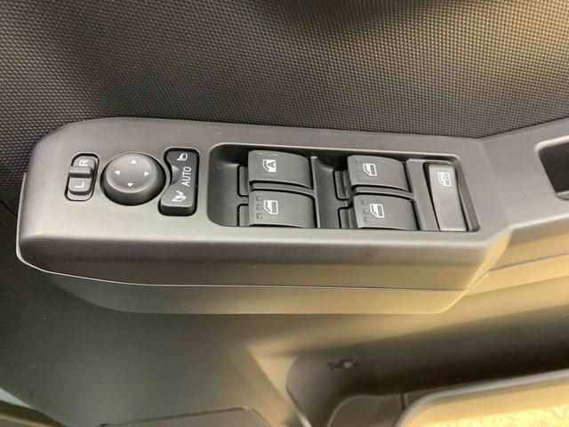 タフト Ｇターボ　ダーククロムベンチャー　まごころ保証１年付き　記録簿　取扱説明書　衝突被害軽減システム　スマートキー　オートマチックハイビーム　サンルーフ　アルミホイール　ターボ　レーンアシスト　禁煙車　ワンオーナー　エアバッグ　エアコン（24枚目）