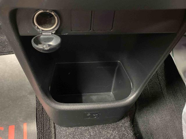 ムーヴキャンバス Ｘリミテッドメイクアップ　ＳＡＩＩ　タイヤ新品　保証付き　ＣＤ（32枚目）