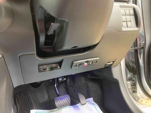 �����ڂ��厖�I�ȊO���͂҂����ƃL���C�ɖ����Ă���A�o�N�̂����݂���݂������Ă���܂��B�w�b�h���C�g��h�A���ӂ𖁂��ۂɂ̓}�X�L���O�e�[�v���g�p���ĕی삵�Ȃ��璚�J�ɍ�Ƃ����Ă���܂��B