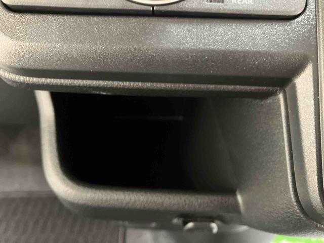 ムーヴ Ｘ／スライドドア／ディスプレイオーディオ／バックモニター　左側パワースライドドア　イージークローザー　ディスプレイオーディオ　バックモニター　プッシュボタンスタート　インパネシフト　キーフリー　足踏式パーキングブレーキ　ＬＥＤヘッドランプ　スマートアシスト（46枚目）