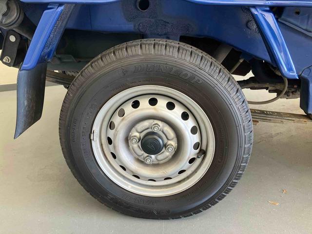 ハイゼットトラック ジャンボ／４ＷＤ－４ＡＴ／ＣＤ　４ＷＤ　４ＡＴ　ＣＤ　パワーウィンドウ　エアバック　テールゲートチェーン　リヤルームランプ　作業灯　ハイルーフ　リクライニングシート　背面スペース（29枚目）