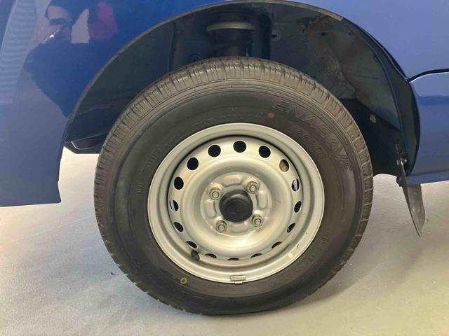 ハイゼットトラック ジャンボ／４ＷＤ－４ＡＴ／ＣＤ　４ＷＤ　４ＡＴ　ＣＤ　パワーウィンドウ　エアバック　テールゲートチェーン　リヤルームランプ　作業灯　ハイルーフ　リクライニングシート　背面スペース（31枚目）