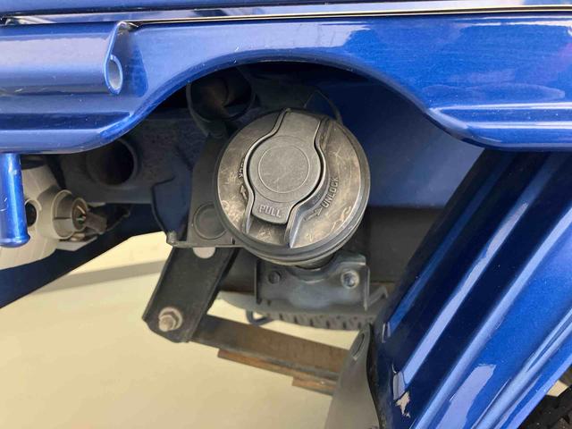 ハイゼットトラック ジャンボ／４ＷＤ－４ＡＴ／ＣＤ　４ＷＤ　４ＡＴ　ＣＤ　パワーウィンドウ　エアバック　テールゲートチェーン　リヤルームランプ　作業灯　ハイルーフ　リクライニングシート　背面スペース（33枚目）