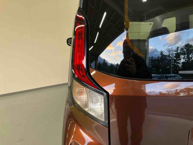 ムーヴ Ｘ／ディスプレイオーディオ／バックモニター　左リヤパワースライドドア　ディスプレイオーディオ　バックモニター　プッシュボタンスタート　キーフリー　インパネシフト　電動パーキングブレーキ　オートエアコン　スマートアシスト（24枚目）