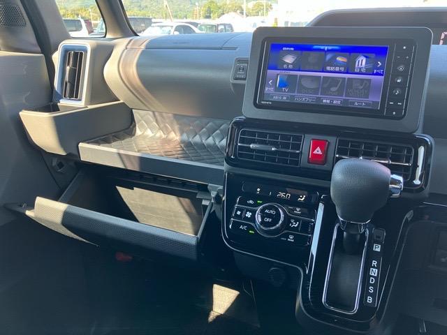 タント カスタムＸセレクション　アウトレット車・修復歴あり・両側電動スライドドア・ドラレコ・プッシュボタンスタート・ステアリングスイッチ・オートエアコン・キーフリーシステム・シートヒーター・アルミホイール・パワーウィンドウ（10枚目）