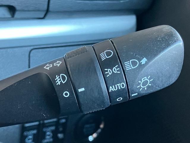 タント カスタムRS トップエディションSAIII 両側電動スライドドア・プッシュボタンスタート・ステアリングスイッチ・オートエアコン・キーフリー・アルミホイール・ベンチシート・運転席シートヒーター・パワーウィンドウ(12枚目)