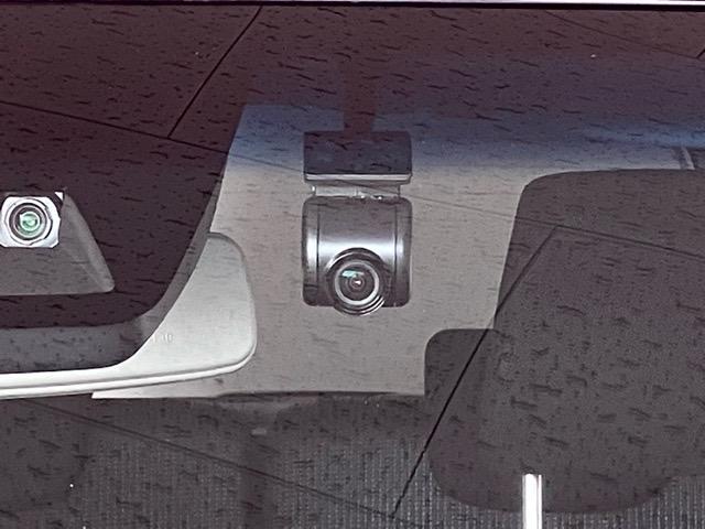 ムーヴ カスタム　Ｘリミテッド　ＳＡＩＩＩ　バックモニター・ＥＴＣ・ドラレコ・プッシュボタンスタート・ステアリングスイッチ・オートエアコン・キーフリーシステム・オートハイビーム・アルミホイール・運転席シートヒーター・パワーウィンドウ（4枚目）