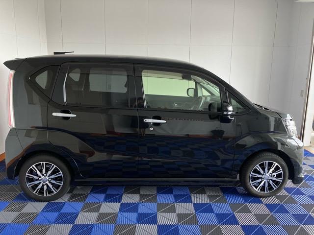 ムーヴ カスタム　Ｘリミテッド　ＳＡＩＩＩ　バックモニター・ＥＴＣ・ドラレコ・プッシュボタンスタート・ステアリングスイッチ・オートエアコン・キーフリーシステム・オートハイビーム・アルミホイール・運転席シートヒーター・パワーウィンドウ（16枚目）