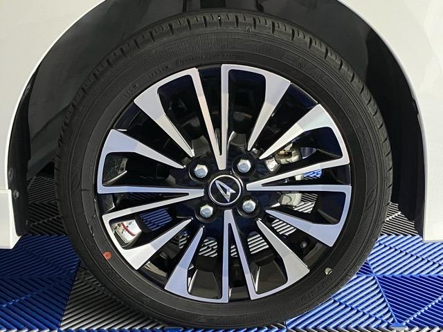 タント カスタムＲＳ　両側電動スライドドア・プッシュボタンスタート・ステアリングスイッチ・オートエアコン・キーフリーシステム・シートヒーター・全周囲カメラ対応・アルミホイール・パワーウィンドウ（30枚目）