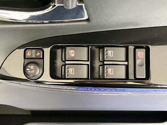 タント カスタムRS トップエディションSAII 両側電動スライドドア・ETC・バックモニター・プッシュボタンスタート・ステアリングスイッチ・オートエアコン・キーフリー・アルミホイール・パワーウィンドウ(14枚目)