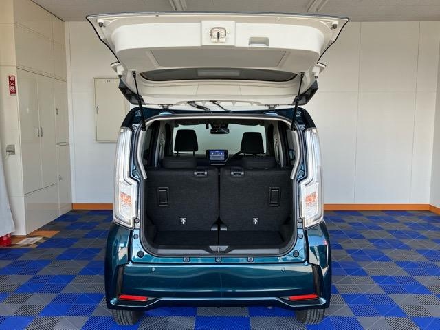 ムーヴ カスタム　ＸリミテッドＩＩ　ＳＡＩＩＩ　パノラマモニター・ドラレコ・プッシュボタンスタート・ステアリングスイッチ・オートエアコン・キーフリーシステム・オートハイビーム・アルミホイール・運転席シートヒーター・パワーウィンドウ（33枚目）