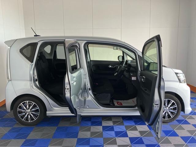 ムーヴ カスタム　Ｘリミテッド　ＳＡＩＩＩ　ＥＴＣ・プッシュボタンスタート・ステアリングスイッチ・オートエアコン・キーフリーシステム・オートハイビーム・アルミホイール・運転席シートヒーター・パワーウィンドウ（17枚目）