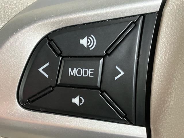 ムーヴキャンバス Ｘホワイトアクセントリミテッド　ＳＡＩＩＩ　両側電動スライドドア・プッシュボタンスタート・ステアリングスイッチ・オートエアコン・オートハイビーム・キーフリー・ベンチシート・全周囲カメラ対応・パワーウィンドウ（4枚目）