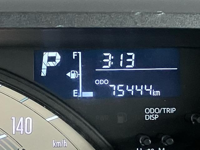 ムーヴキャンバス Ｘホワイトアクセントリミテッド　ＳＡＩＩＩ　両側電動スライドドア・プッシュボタンスタート・ステアリングスイッチ・オートエアコン・オートハイビーム・キーフリー・ベンチシート・全周囲カメラ対応・パワーウィンドウ（6枚目）