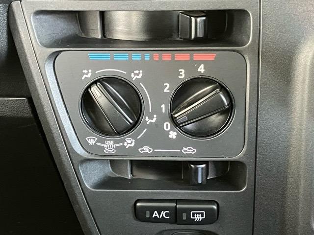 ハイゼットカーゴ クルーズＳＡＩＩＩ　４ＷＤ・ＡＴ車・衝突回避・ＣＤオーディオ・両側スライドドア・エコアイドル・キーレスエントリー・オートハイビーム・エアコン（7枚目）