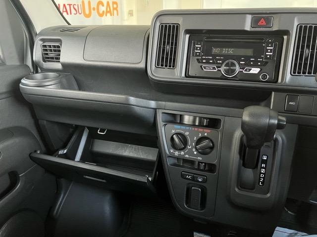 ハイゼットカーゴ クルーズＳＡＩＩＩ　４ＷＤ・ＡＴ車・衝突回避・ＣＤオーディオ・両側スライドドア・エコアイドル・キーレスエントリー・オートハイビーム・エアコン（8枚目）
