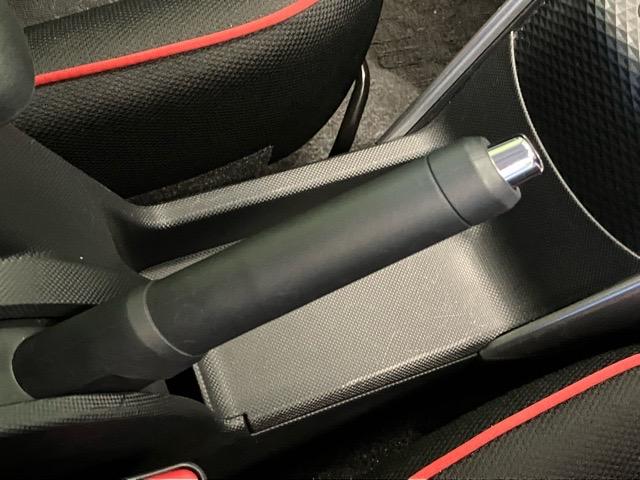 ロッキー G ドラレコ・パノラマモニター・プッシュボタンスタート・ステアリングスイッチ・オートエアコン・キーフリー・コーナーセンサー・アルミホイール・シートヒーター・パワーウィンドウ(11枚目)