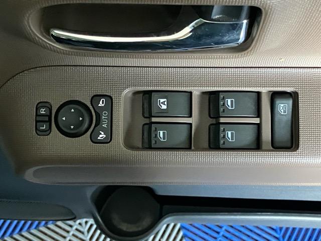 ムーヴキャンバス セオリーＧ　両側電動スライドドア・プッシュボタンスタート・ステアリングスイッチ・オートエアコン・キーフリー・コーナーセンサー・ベンチシート・シートヒーター・パワーウィンドウ（38枚目）