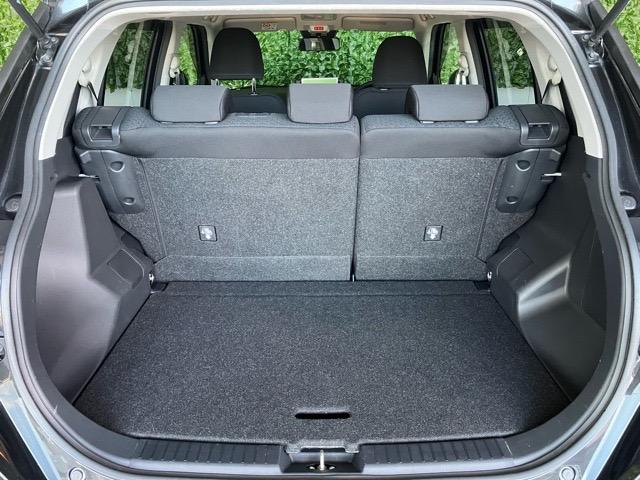 ロッキー G プッシュボタンスタート・ステアリングスイッチ・オートエアコン・キーフリーシステム・コーナーセンサー・アルミホイール・バックカメラ対応・シートヒーター・パワーウィンドウ(35枚目)