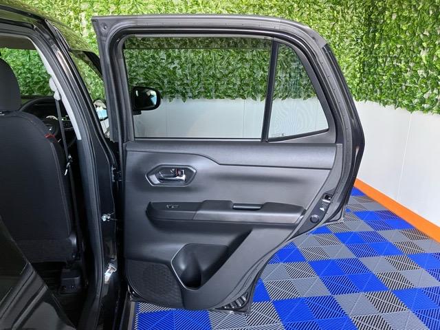 ロッキー G プッシュボタンスタート・ステアリングスイッチ・オートエアコン・キーフリーシステム・コーナーセンサー・アルミホイール・バックカメラ対応・シートヒーター・パワーウィンドウ(39枚目)