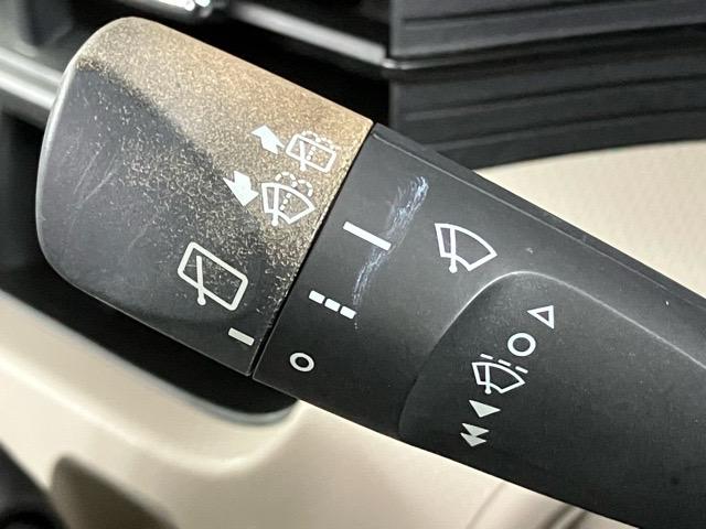 ムーヴ Ｘターボ　アウトレット車・軽度の修復歴あり・バックモニター・プッシュボタンスタート・ステアリングスイッチ・オートエアコン・ベンチシート・アルミホイール・パワーウィンドウ（14枚目）