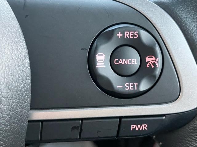 トール カスタムＧ　両側電動スライドドア・プッシュボタンスタート・ステアリングスイッチ・オートエアコン・キーフリー・コーナーセンサー・ウォークスルー・アルミホイール・パワーウィンドウ（11枚目）