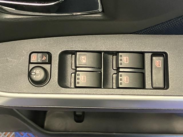 トール カスタムＧ　両側電動スライドドア・プッシュボタンスタート・ステアリングスイッチ・オートエアコン・キーフリー・コーナーセンサー・ウォークスルー・アルミホイール・パワーウィンドウ（38枚目）
