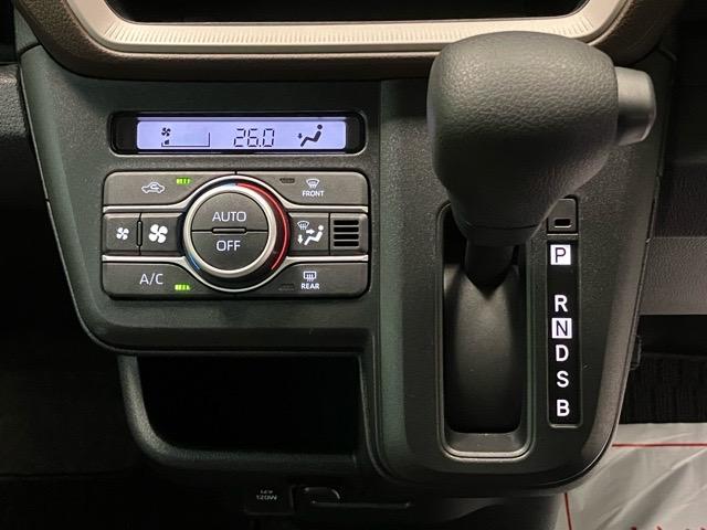 ムーヴ Ｘ　片側電動スライドドア・ディスプレイオーディオ・Ｂｌｕｅｔｏｏｔｈ・パノラマモニター・プッシュボタンスタート・ステアリングスイッチ・オートエアコン・キーフリー・コーナーセンサー・パワーウィンドウ（8枚目）