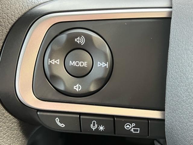 ムーヴ Ｘ　片側電動スライドドア・ディスプレイオーディオ・Ｂｌｕｅｔｏｏｔｈ・パノラマモニター・プッシュボタンスタート・ステアリングスイッチ・オートエアコン・キーフリー・コーナーセンサー・パワーウィンドウ（10枚目）